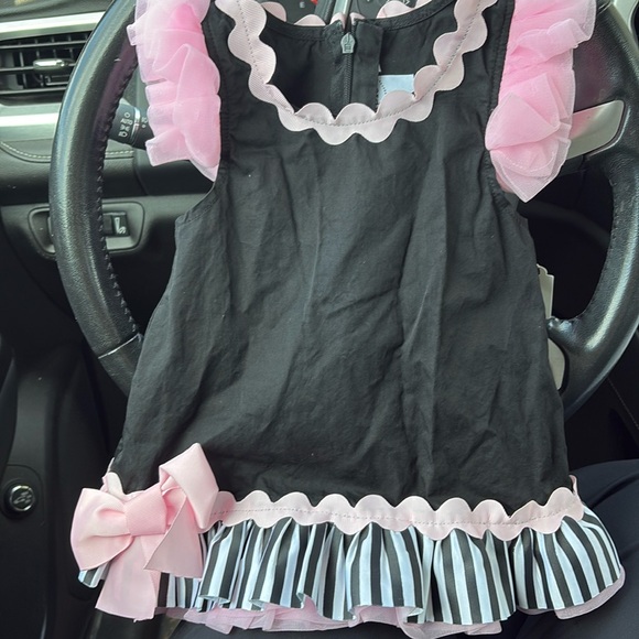 Mudpie Chiffon Ruffle Shift Dress Black & PINK NWOT - Picture 1 of 4